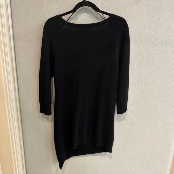 Neiman Marcus Cashmere Black Asymmetrical Hem Knit Sweater Dress Size L - Picture 3 of 6